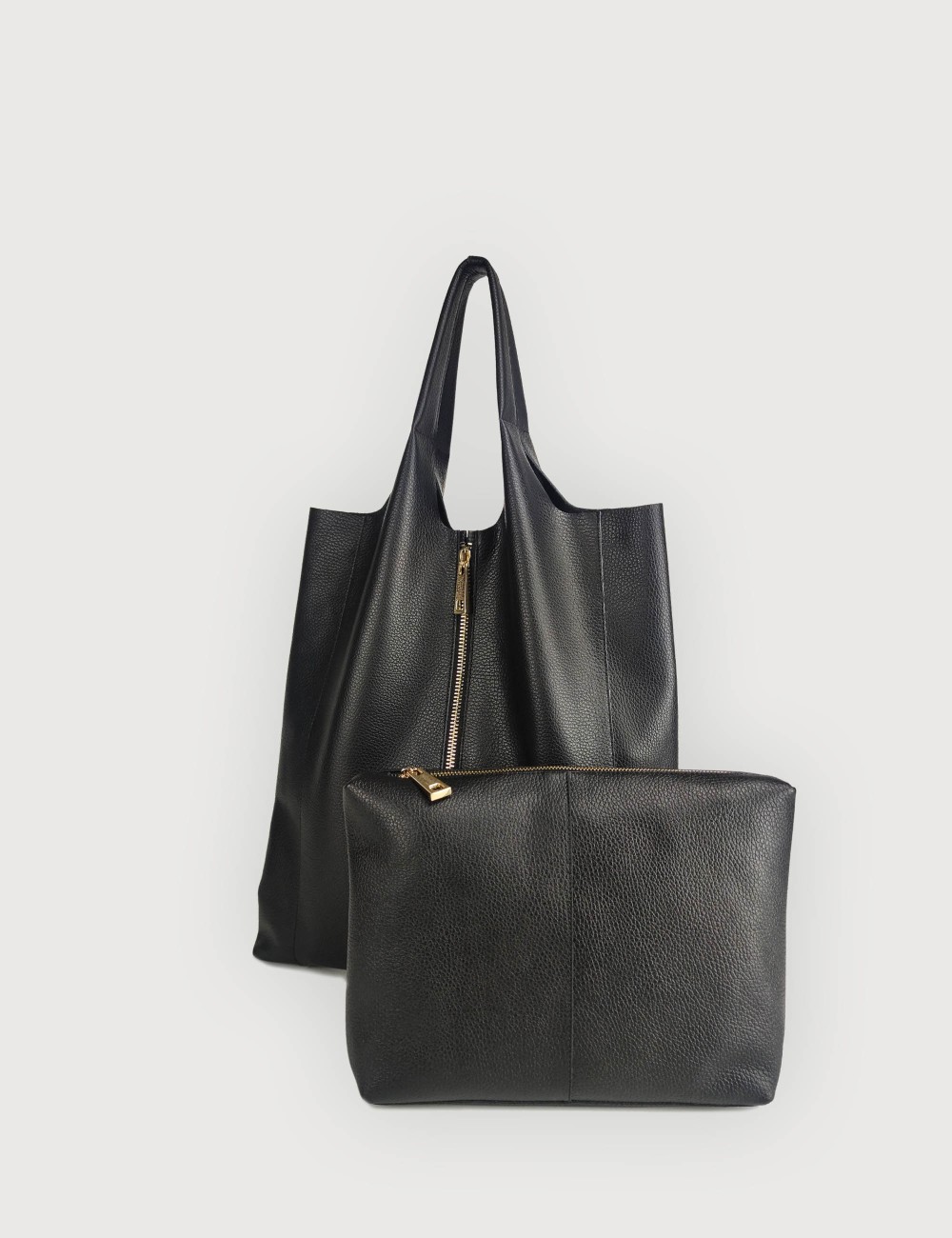 Envelope Zip Oro in Pelle Martellata - Nero